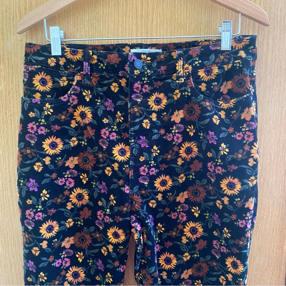 WRANGLER • High Rise Corduroy Fierce Flare - Floral - Size 12 x 34 - Picture 4 of 16